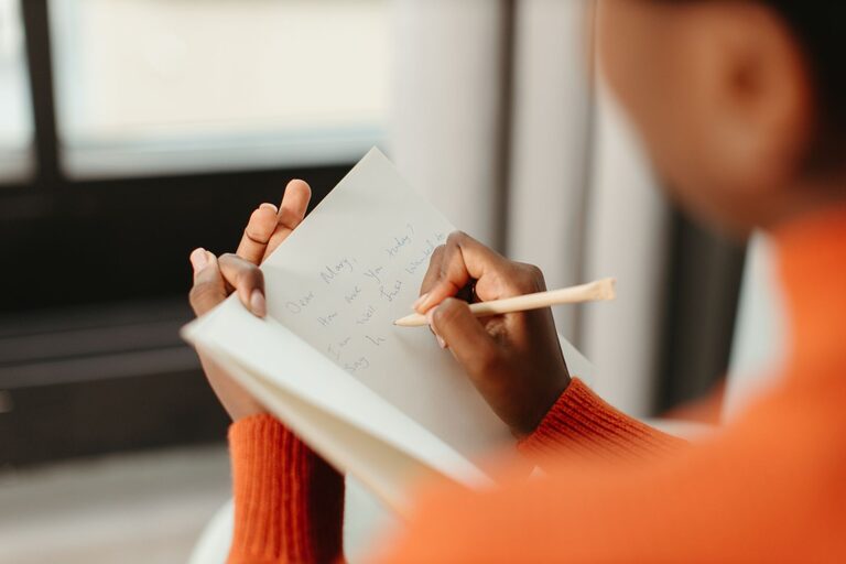 Come scrivere un diario per chiarezza e concentrazione